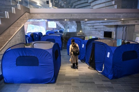Makeshift tents were being set up at a city hall