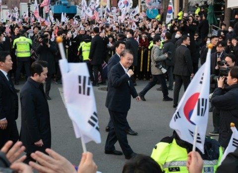 Yoon was detained in a dawn raid in January on insurrection charges over his attempt to subvert civilian rule