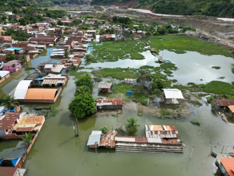 Tipuani has been under water for two months