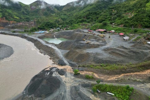 Damage caused by gold mining to the banks of the Tipuani river is partly to blame for the flooding