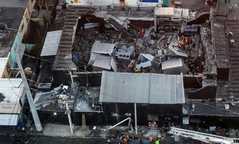 At least 27 people died when the roof of the Jet Set nightclub collapsed in the middle of a show by merengue singer Rubby Perez