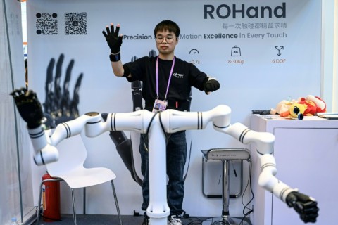 中国の製造バックボーンは、トランプの貿易戦争のピンチを感じています