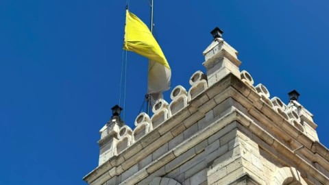 Vatican flag lowered in Jerusalem's Old City after Pope dies aged 88