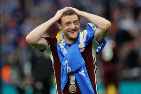 Jamie Vardy celebrates Leicester's FA Cup triumph in 2021