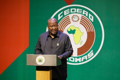 Ghana's President John Mahama has promised to turn the economy around
