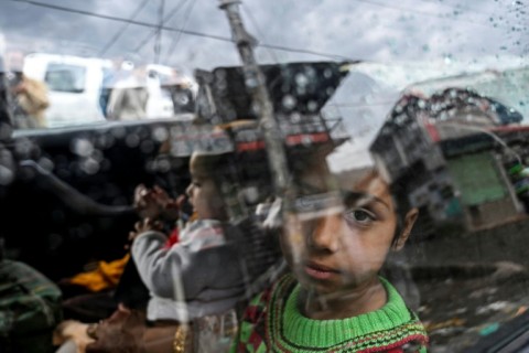 Top India and Pakistan military officials held briefings late Sunday with each claiming the upper hand and warning they were ready to respond if there were fresh attacks