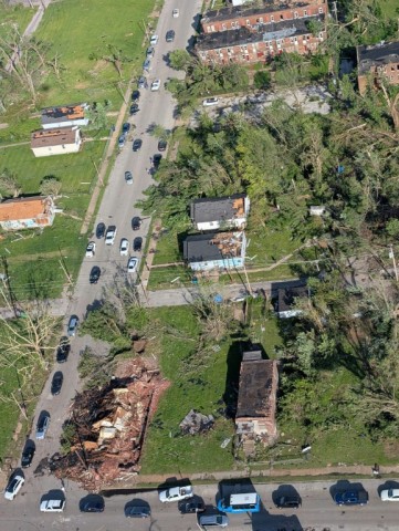 Tornado damage in St. Louis