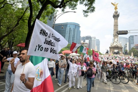 Opponents of Mexico's judicial reforms protest in the capital on election day