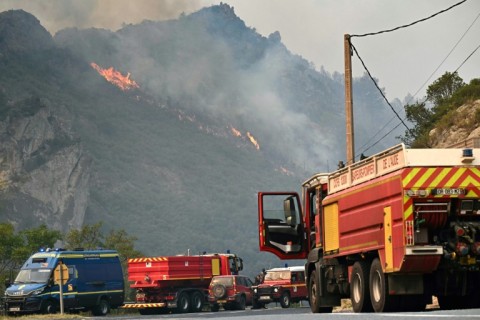 Authorities drafted in some 2,000 firefighters to battle the blaze
