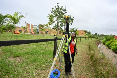 The project to overhaul the landfill and create an urban park has created 750 direct and indirect jobs
