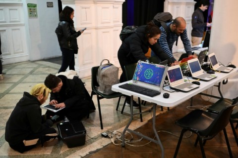 Argentina produces an estimated 520,000 tons of electronic waste per year, making it fifth in the Americas after the United States, Brazil, Mexico and Canada