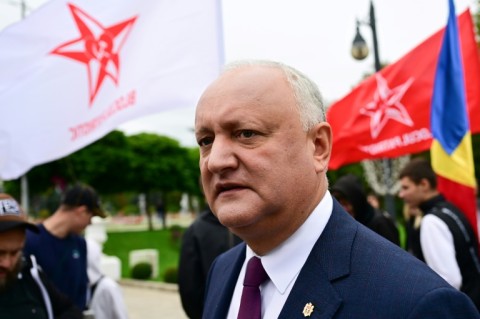 Socialist Party leader Igor Dodon has accused PAS of trying to steal the vote