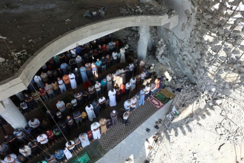Palestinian Muslims returned to weekly prayers this week after the ceasefire in the war between Israel and Hamas but many of their mosques have been damaged or destroyed