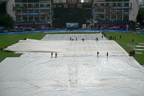 UPDATE | Rain delays Women's World Cup final between India and South Africa