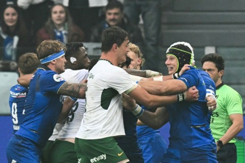 Springbok Mostert has Italy red card rescinded