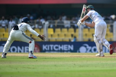 South Africa 247-6 after Kuldeep takes three in second India Test