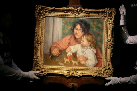 Unknown Renoir painting sells for 1.8m euros at auction