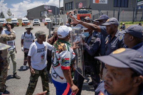 SA must tackle 'xenophobic' health clinic protests, court says