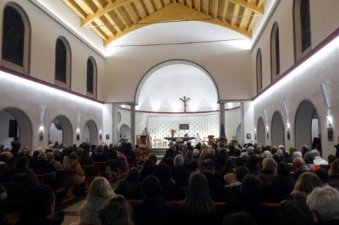 Hundreds of people attended a mass in Crans-Montana dedicated to the victims of the blaze at Le Constellation bar