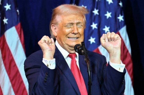 US President Donald Trump danced and did an impression of a transgender weightlifter during a speech