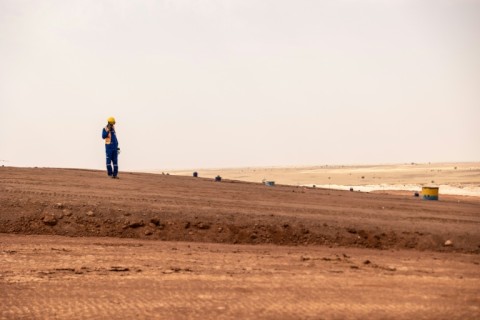 Niger faces dilemma over uranium shipment stuck at airport