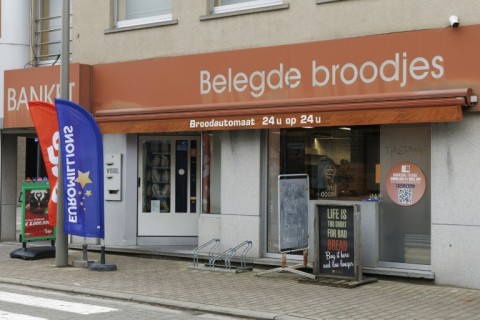 Twenty-one friends from Belgian village win €123m jackpot