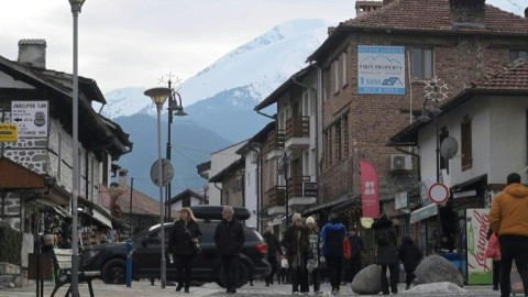 Bulgaria's 'hidden gem' ski station draws in world's digital nomads