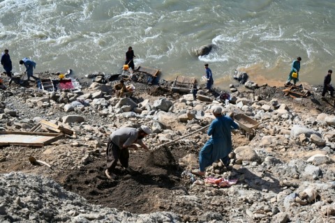 Afghanistan's resources were rarely exploited during years of conflict, but an official estimated thousands of people in Kunar were gold panning
