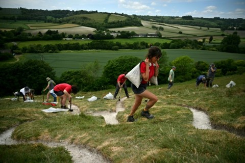 The makeover coincided with a heatwave which broke UK temperature records for May