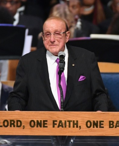 Clive Davis spoke at Aretha Franklin's funeral in 2018
