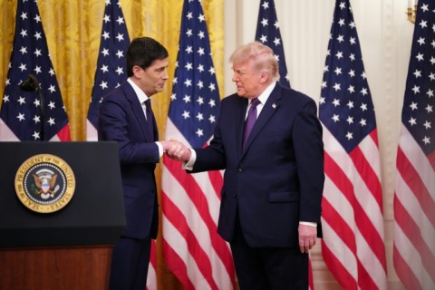 New Fed Chair Kevin Warsh (L) was nominated by US President Donald Trump and will be under pressure from him to reduce interest rates, despite rising inflation