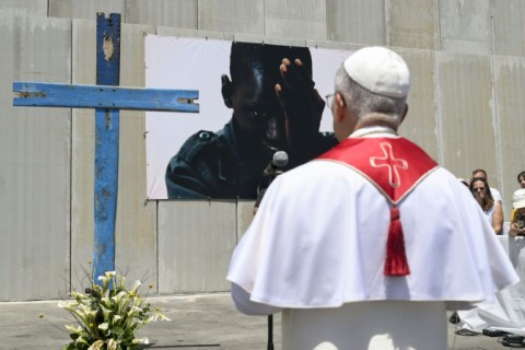 The pope blessed a cross made from the wood of migrant boats