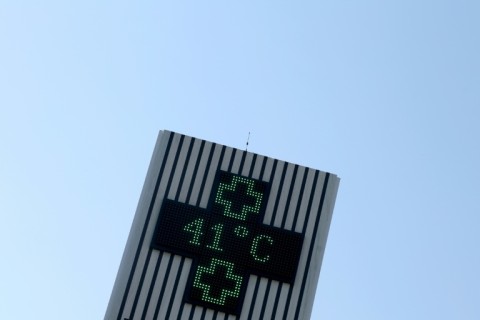 Parts of France could see temperatures of 41°C on Sunday, as happened near Bordeaux on Tuesday (pictured)