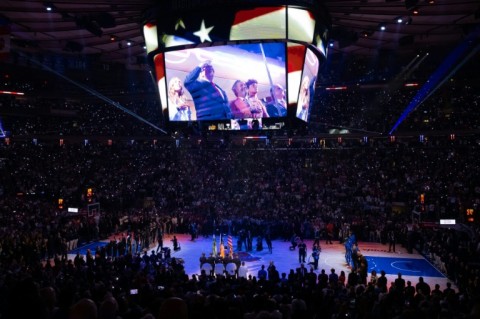 US President Trump attended the third game of the Knicks series against the San Antonio Spurs
