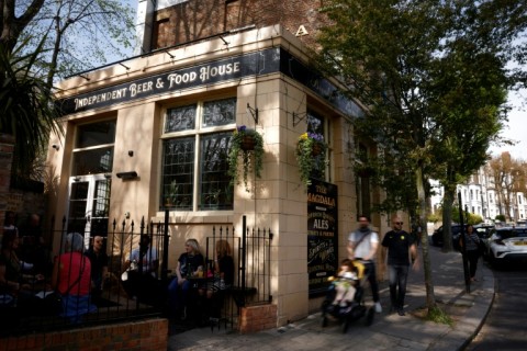 Ellis, a 28-year-old nightclub hostess, was hanged in July 1955 for shooting dead her racing driver lover David Blakely as he came out of the Magdala pub in London