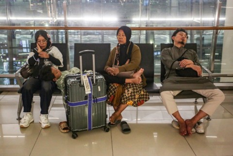 Eight airports in Indonesia halted operations over the weekend after ash was detected in their airspace, disrupting thousands of flights