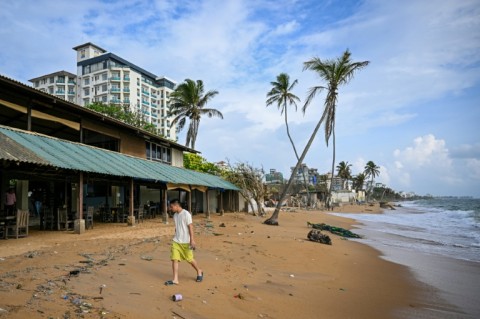 When Wadiya was established, the beach was wider and cleaner, with rows of coconut trees, most of which have since been lost to sea erosion.