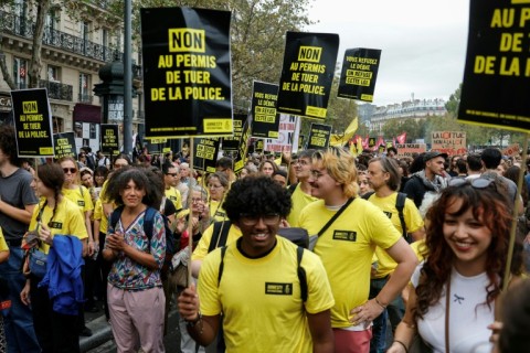 Scores of other marches to protest the bill were organised in cities around France this weekend