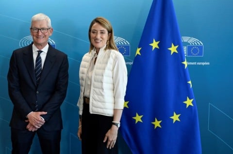 Apple's Cook praises EU over efforts to protect children online