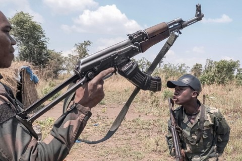 Local militias are benefiting from the ongoing conflict between government forces and the M23 armed group in the eastern DR Congo