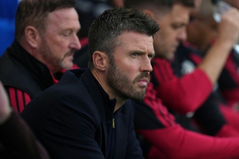 Manchester United's Michael Carrick badly needs a win against Tottenham
