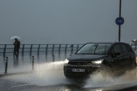 The heavy rain caused major flooding in several of Istanbul's districts