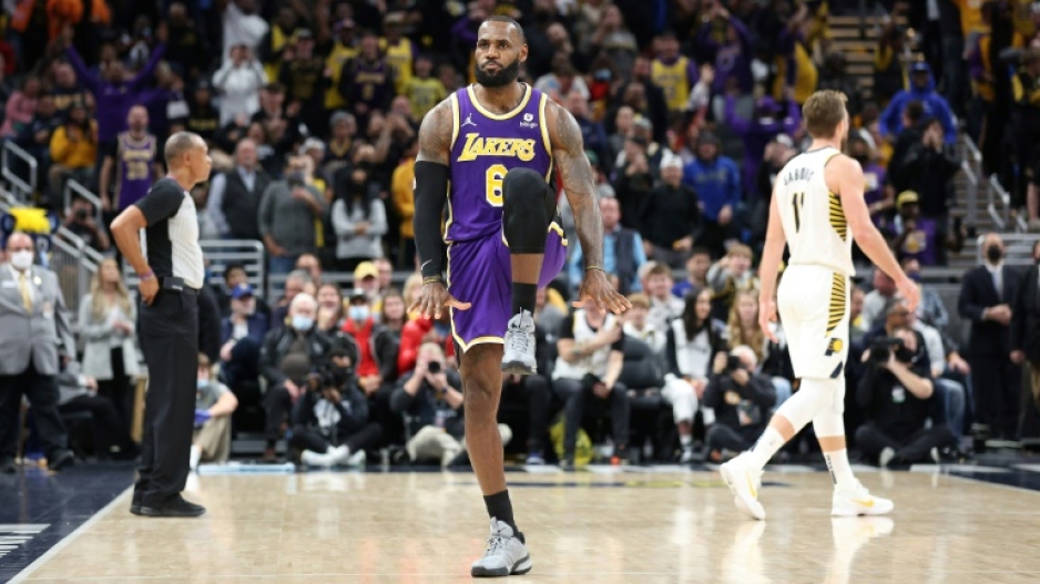 James Shines Late As Lakers Down Pacers In Overtime Warriors Beat Sixers ENCA