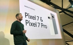 Brian Rakowski of Google presents the new Pixel 7