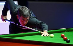 Snooker legend Ronnie O'Sullivan beat home favourite Marco Fu 6-4 to win the Hong Kong Masters