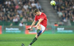 Wales fly-half Dan Biggar will miss the Autumn internationals because of a knee injury