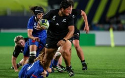 New Zealand downed France to set up a clash with England at the Women's Rugby World Cup final