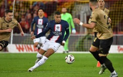 Kylian Mbappe received an ovation but could not breach the Lens defence