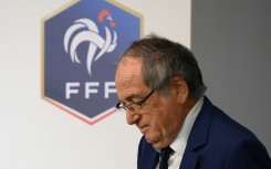 French football federation (FFF) president Noel Le Graet has apologised for his "clumsy remarks" about Zinedine Zidane's potential interest in coaching the France national team