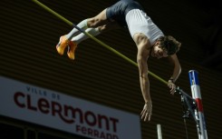 Swedish pole vaulter Armand Duplantis clears a new world of 6.22m 